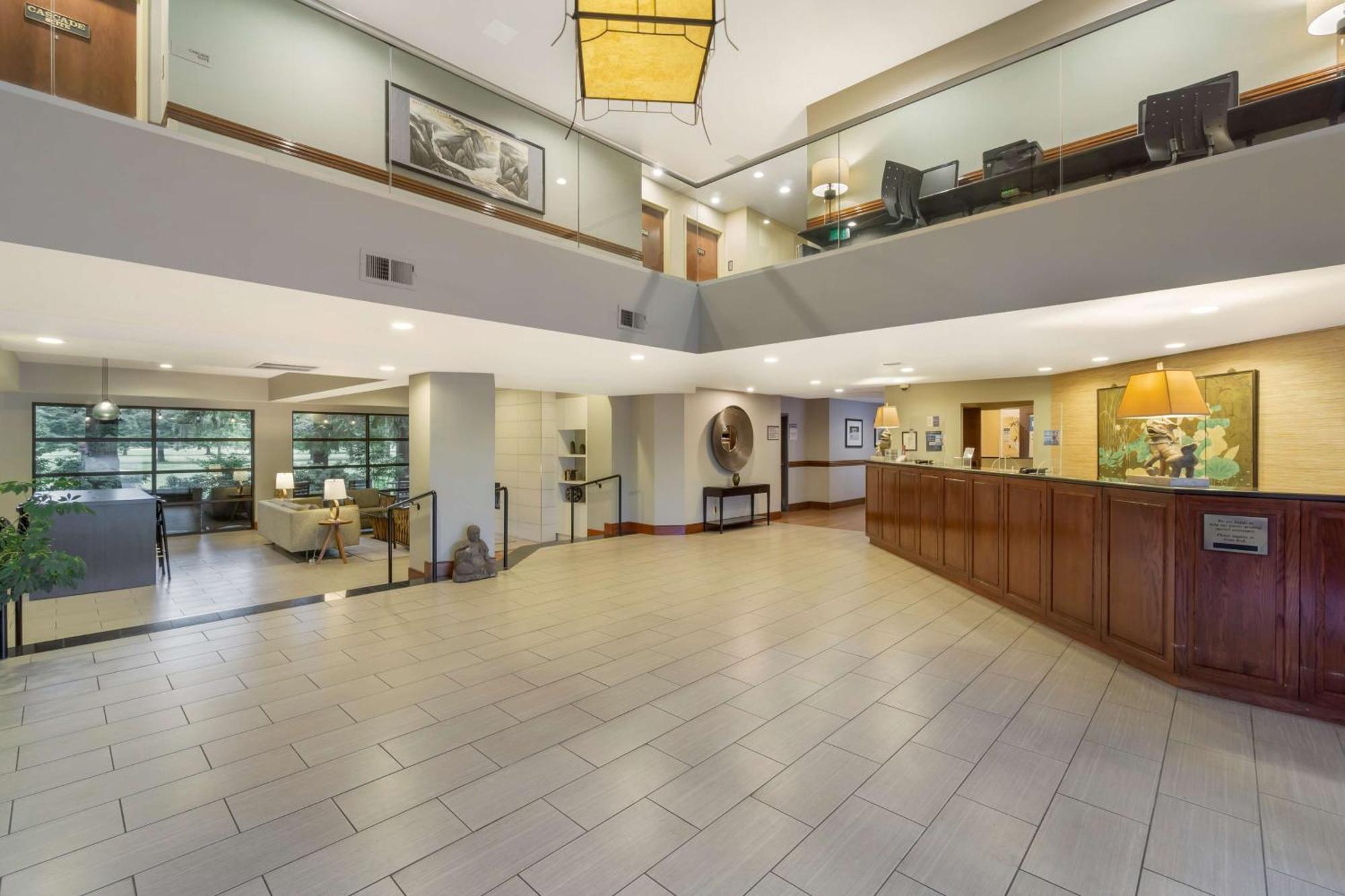 Best Western Plus Plaza By The Green Kent Exteriér fotografie
